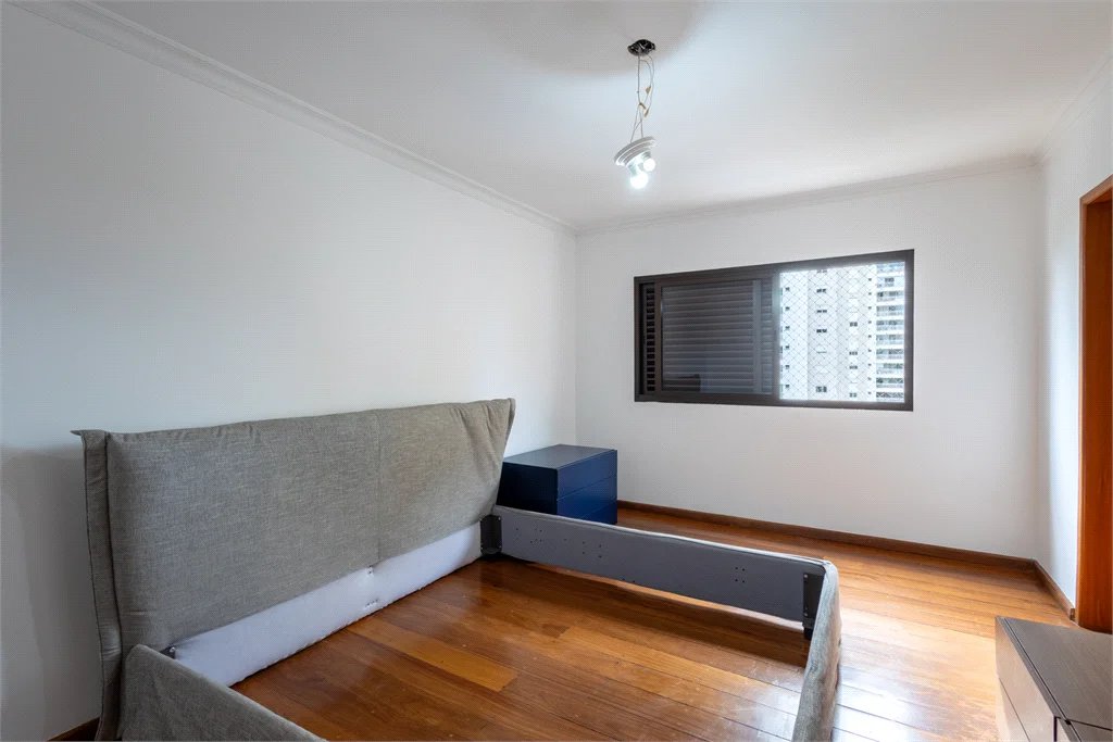 Apartamento à venda com 4 quartos, sendo 3 suítes, em Jardim Monte Kemel, São Paulo, SP