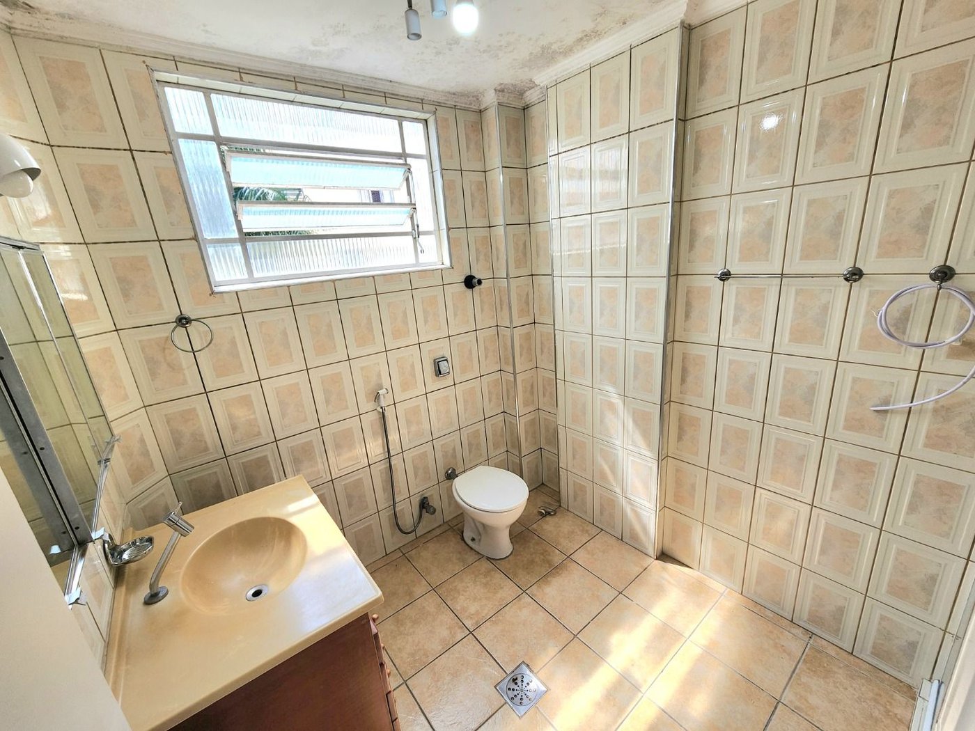 Apartamento com 3 dormitórios para alugar, 130 m² por R$ 5.500,00/mês - Gonzaga - Santos/SP
