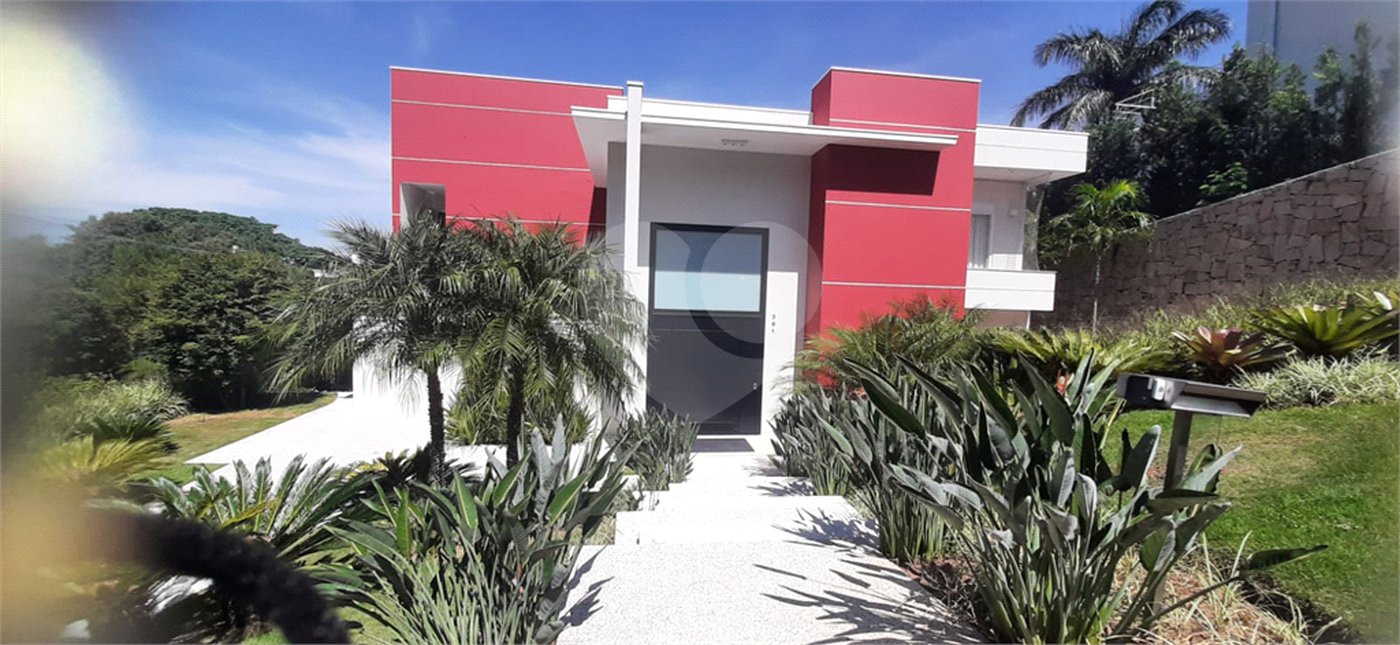 Casa à venda com 4 suítes no condomínio São Joaquim, Vinhedo - SP