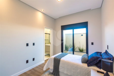 Casa à venda com 3 suítes no condomínio Residencial Dona Maria Candida, Indaiatuba - SP