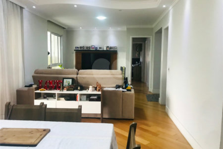Apartamento à venda com 3 quartos, sendo 1 suíte,  no Centro, São Bernardo do Campo, SP