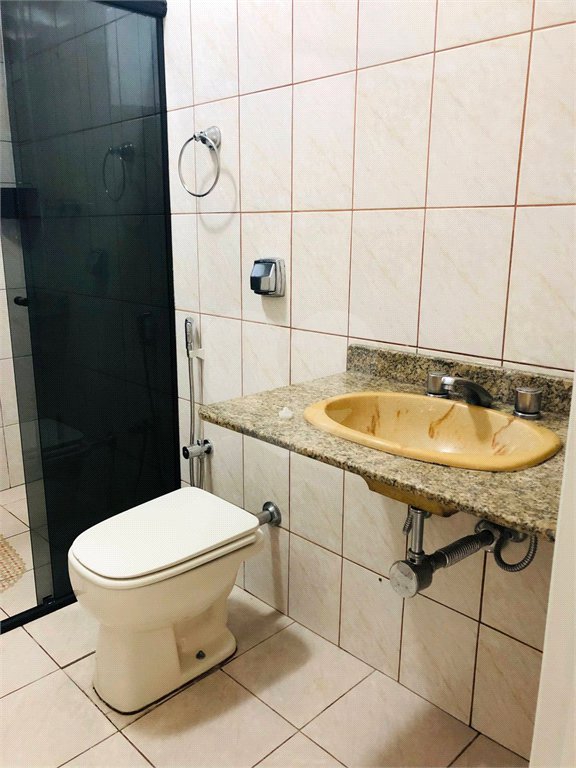 Sobrado à venda com 4 quartos em Parque Edu Chaves, São Paulo, SP