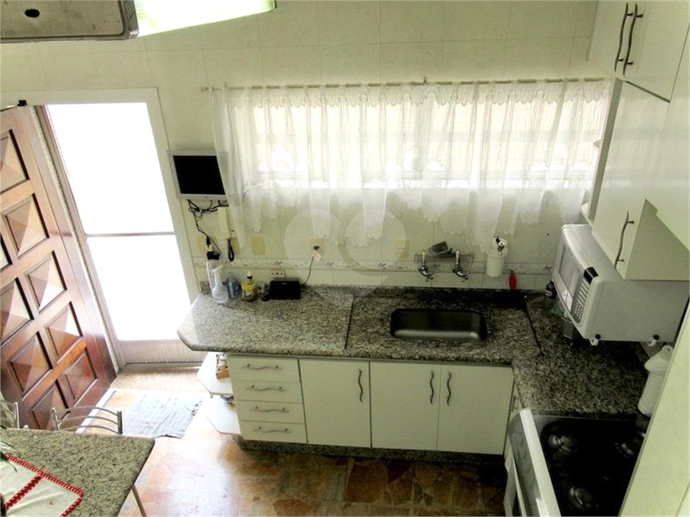 Sobrado à venda com 3 quartos, sendo 1 suíte, em Vila Moraes, São Paulo, SP
