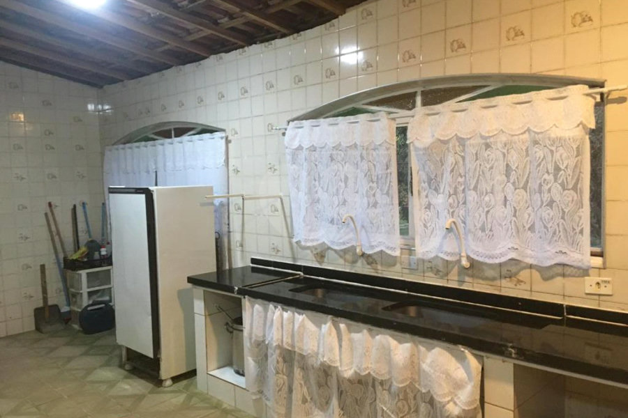 Chácara à venda com 4 quartos em Pirucaia, Mairiporã, SP