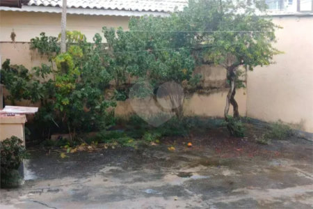 Casa Térrea à venda com 2 quartos em Vila Constança, São Paulo, SP