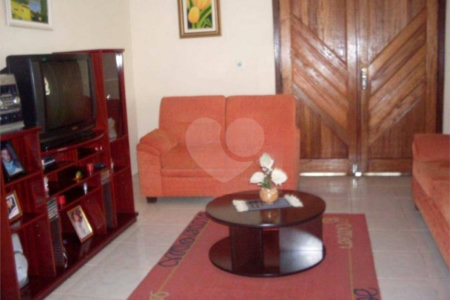 Casa à venda com 3 suítes em Vista Alegre, Vinhedo, SP