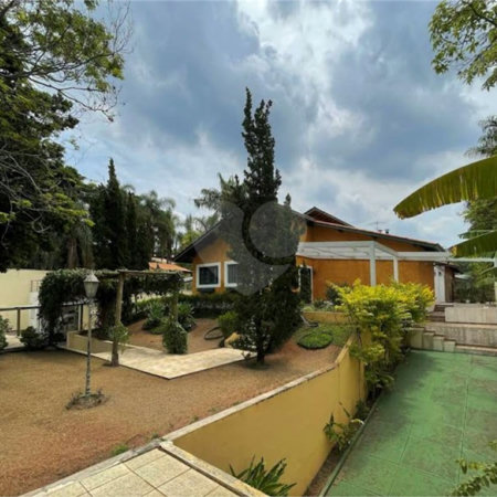 Casa à venda com 4 suítes no condomínio Miollo da Granja, Cotia - SP