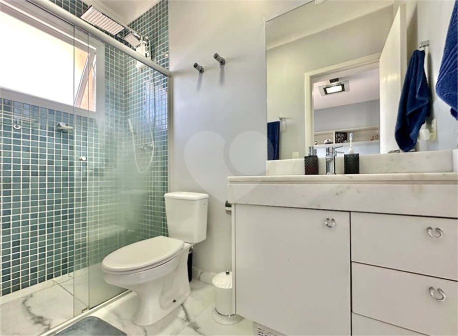 Casa à venda com 3 suítes no condomínio Golf Village, Carapicuíba - SP