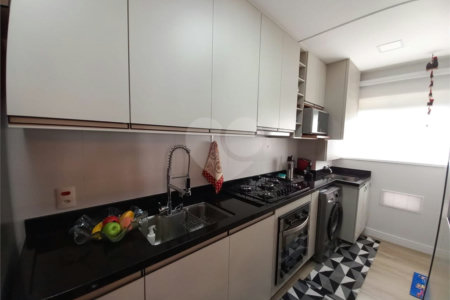 Apartamento à venda com 2 quartos, sendo 1 suíte,  em Jardim São Pedro, Mogi das Cruzes, SP
