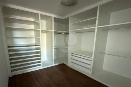 Casa à venda com 4 suítes no condomínio Golden Park Residence II, Sorocaba - SP
