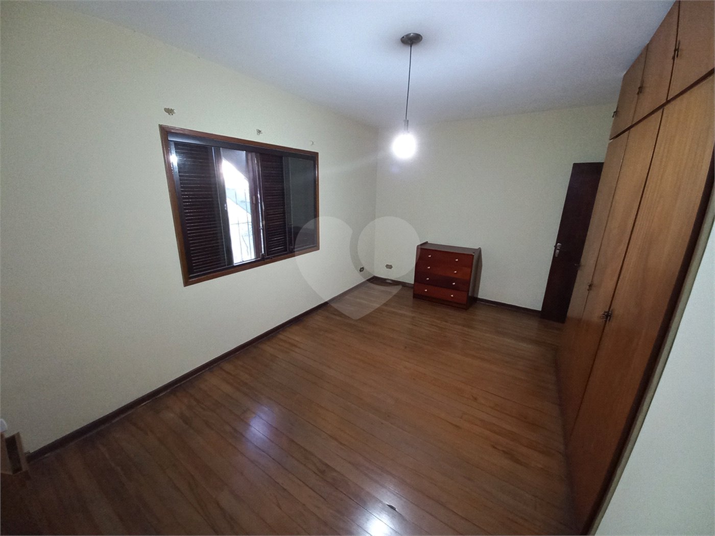 Casa à venda com 4 quartos, sendo 2 suítes,  em Parque Esmeralda, São Paulo, SP