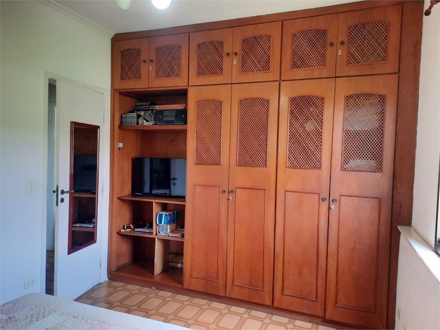 Apartamento com 2 dormitórios à venda, 70 m² por R$ 290.000,00 - Jardim São Miguel - Guarujá/SP