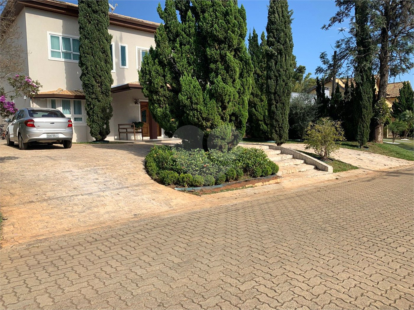 Casa à venda com 7 quartos, sendo 5 suítes, no condomínio Vivendas do Lago -, Sorocaba - SP