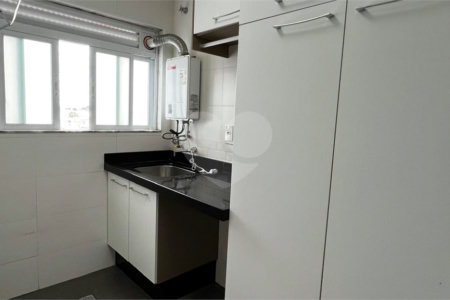 Apartamento à venda com 2 quartos, sendo 1 suíte, no Centro, Itapetininga, SP
