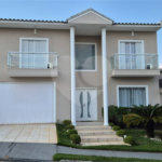 Casa à venda com 5 quartos, sendo 4 suítes, no condomínio Residencial Vilazul, Sorocaba - SP