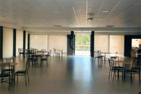 Casa à venda com 5 quartos, sendo 4 suítes, em Transurb, Itapevi, SP