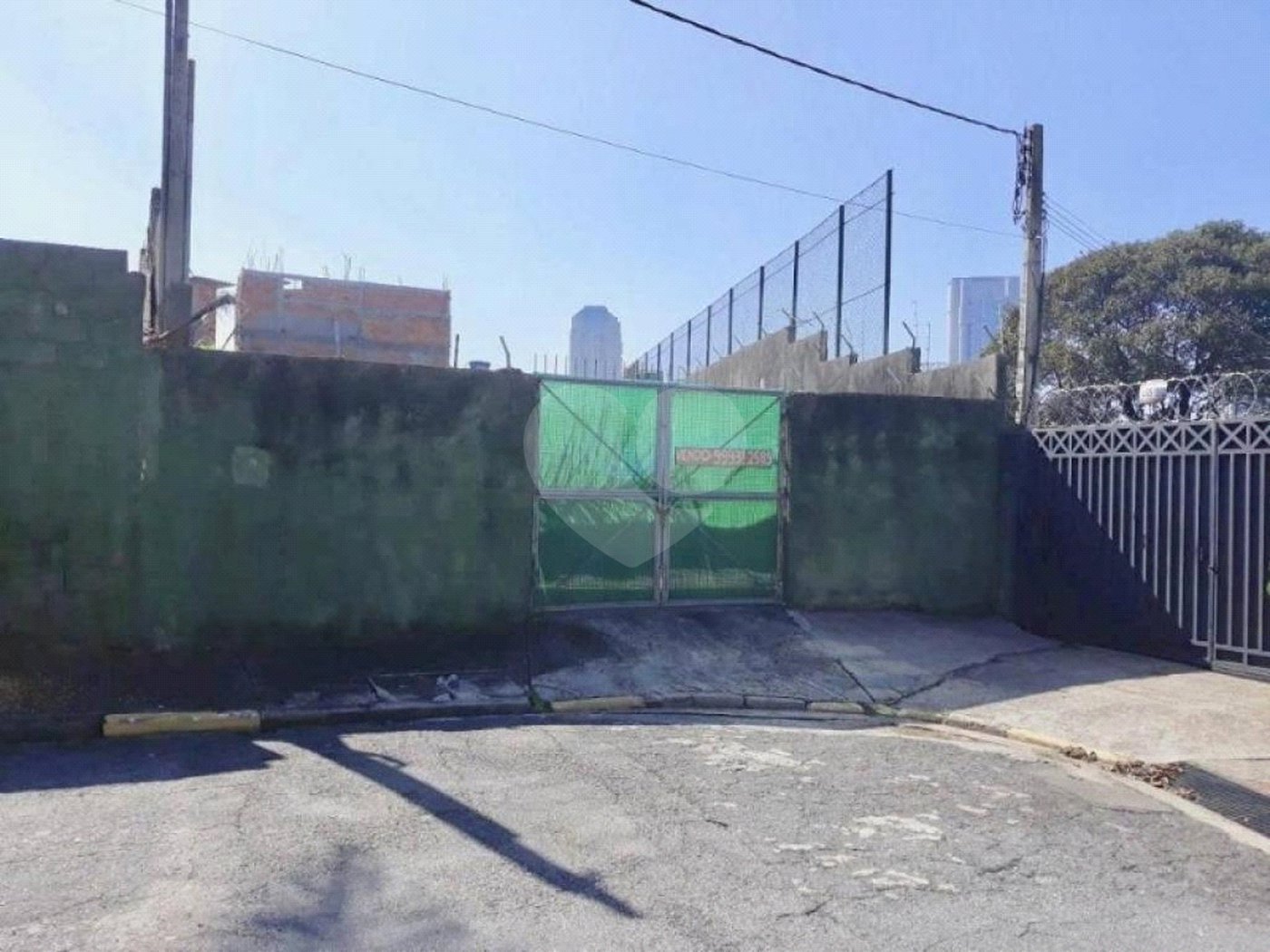 Terreno à venda em Jardim Panorama, São Paulo, SP