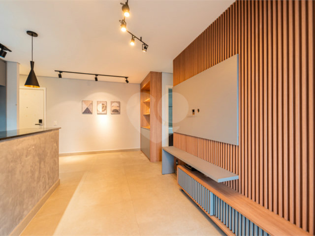 Apartamento à venda com 2 quartos, sendo 1 suíte,  em Jardim Prudência, São Paulo, SP