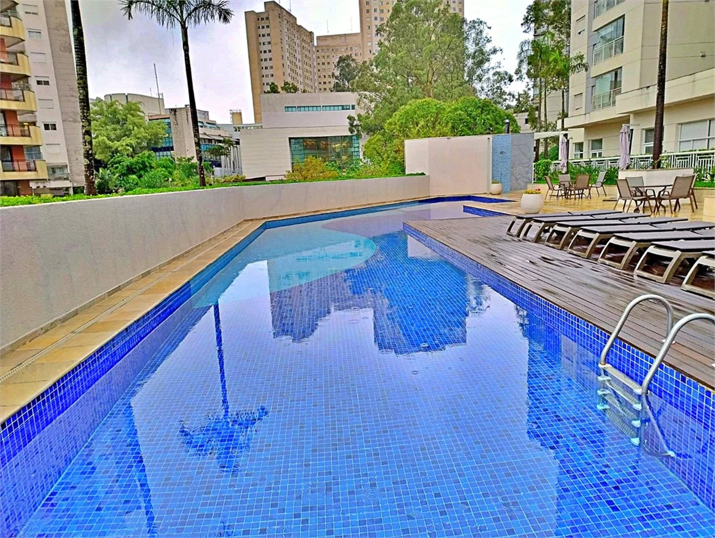 Apartamento à venda com 3 quartos, sendo 2 suítes, em Vila Andrade, São Paulo, SP