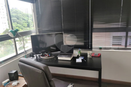 Apartamento à venda com 3 quartos, sendo 2 suítes, em Jardim Paulista, São Paulo, SP