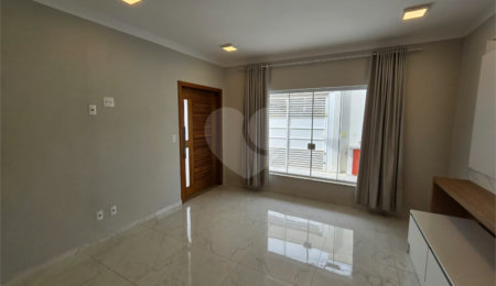 Casa para alugar com 3 quartos, sendo 1 suíte,  em Vila Rosa, Itapetininga, SP