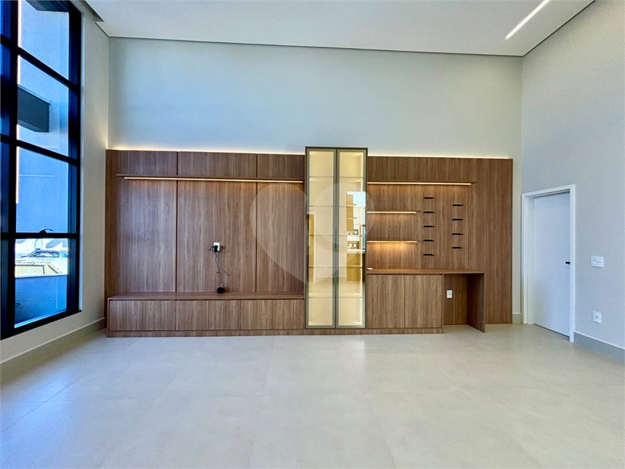 Casa à venda com 3 suítes no condomínio Residencial Dona Maria Candida, Indaiatuba - SP