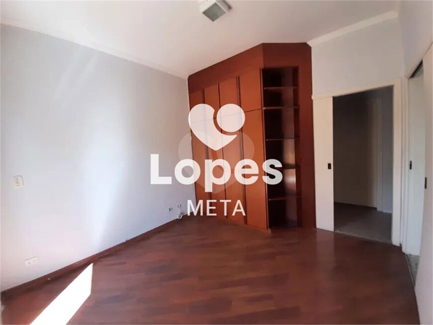 Casa à venda com 4 suítes no condomínio Altos da Serra Ii, São José dos Campos - SP