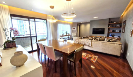 Apartamento à venda com 4 quartos, sendo 2 suítes,  em Alto da Boa Vista, São Paulo, SP