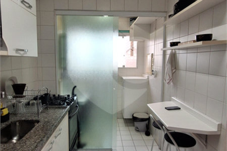 Apartamento à venda com 3 quartos, sendo 1 suíte, em Vila Paiva, São Paulo, SP