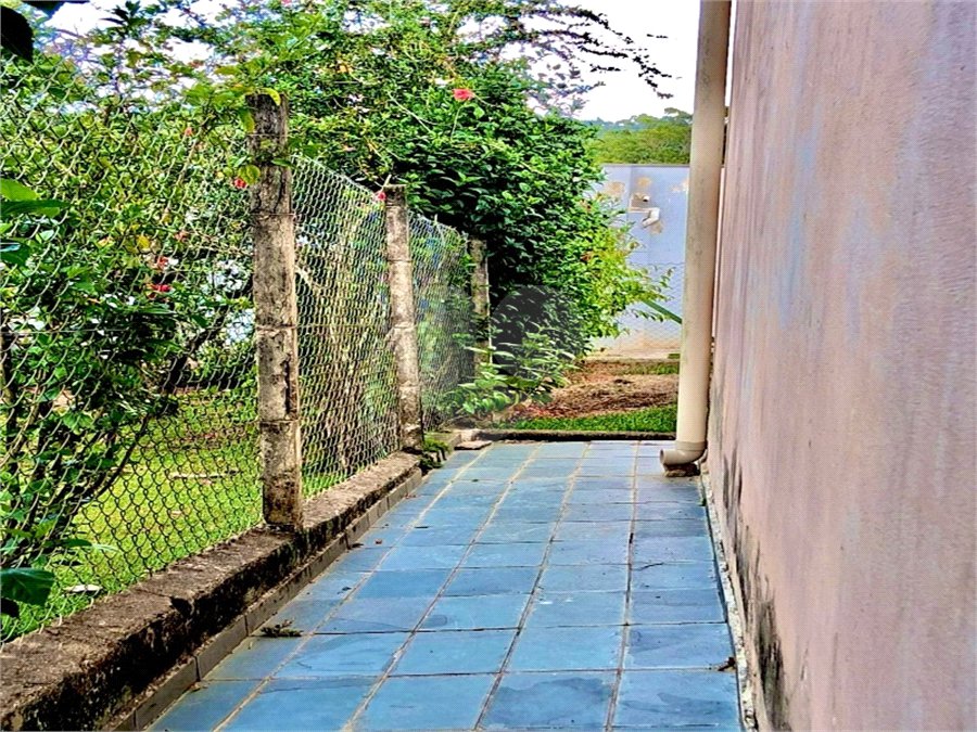 Chácara à venda com 4 quartos, sendo 1 suíte,  em Colinas II, Araçoiaba da Serra, SP