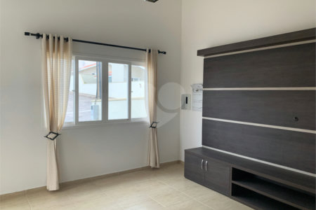 Casa à venda com 3 quartos, sendo 1 suíte, no condomínio Marf Iii- Fase III, Bom Jesus dos Perdões - SP