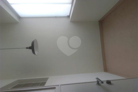 Apartamento à venda com 4 quartos, sendo 1 suíte, em República, São Paulo, SP