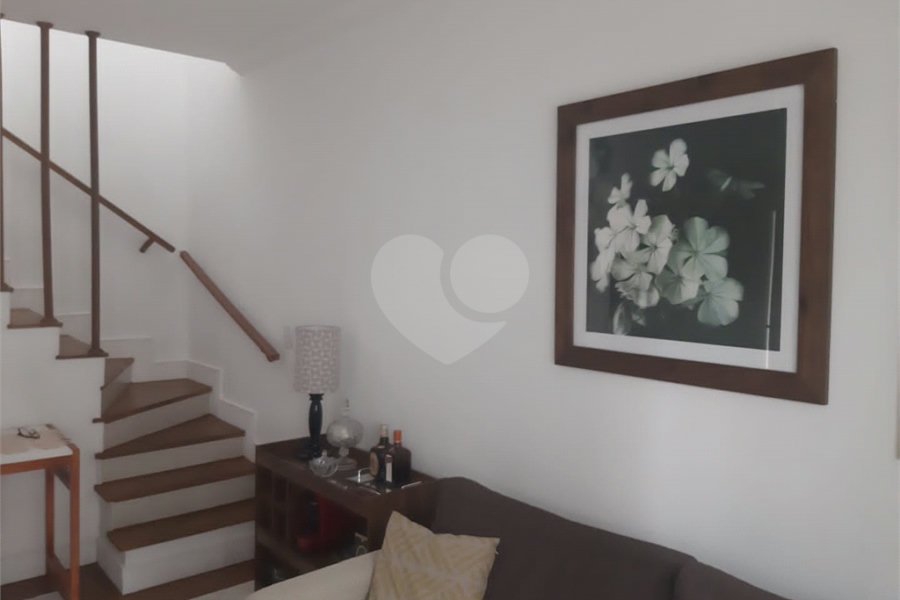 Casa à venda com 2 quartos, sendo 1 suíte, no condomínio Residencial Vila da Serra, São Paulo - SP