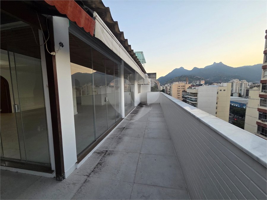 Cobertura à venda ou para alugar com 3 quartos, sendo 1 suíte, em Tijuca, Rio de Janeiro, RJ