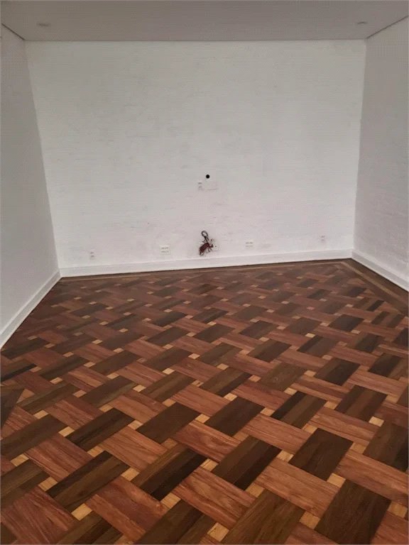 Sobrado à venda ou para alugar com 3 quartos, sendo 1 suíte, em Água Branca, São Paulo, SP