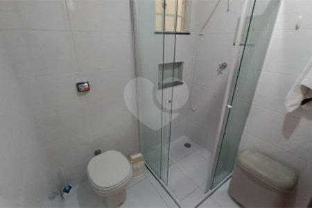 Sobrado à venda com 3 quartos, sendo 1 suíte, em Vila Gomes, São Paulo, SP