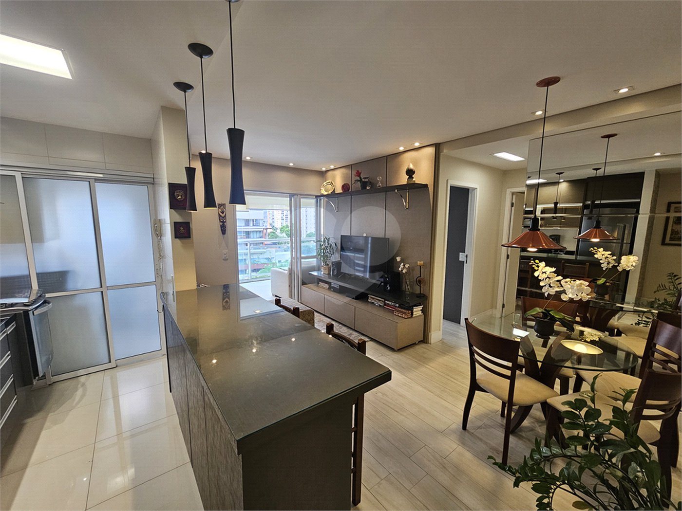 Apartamento para alugar com 2 quartos, sendo 1 suíte,  em Jardim das Acácias, São Paulo, SP