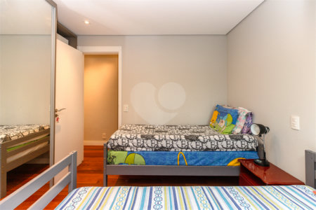 Apartamento à venda com 3 quartos, sendo 1 suíte, em Chácara Santo Antônio (zona Sul), São Paulo, SP
