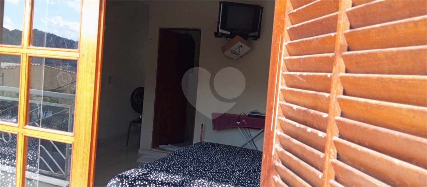 Casa à venda com 3 quartos, sendo 1 suíte,  em Jardim Valéria, Guarulhos, SP