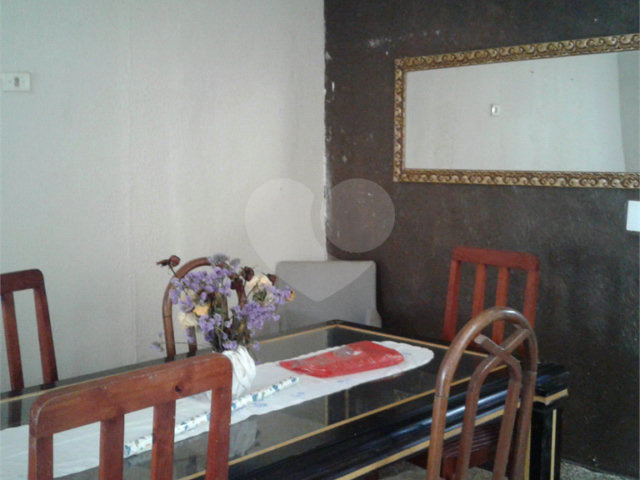 Casa à venda com 7 quartos, sendo 2 suítes,  em Santana, São Paulo, SP