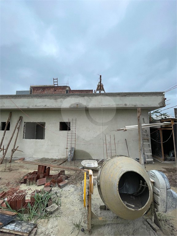 Casa à venda com 3 quartos, sendo 2 suítes, no condomínio Grand Park, Rio de Janeiro - RJ