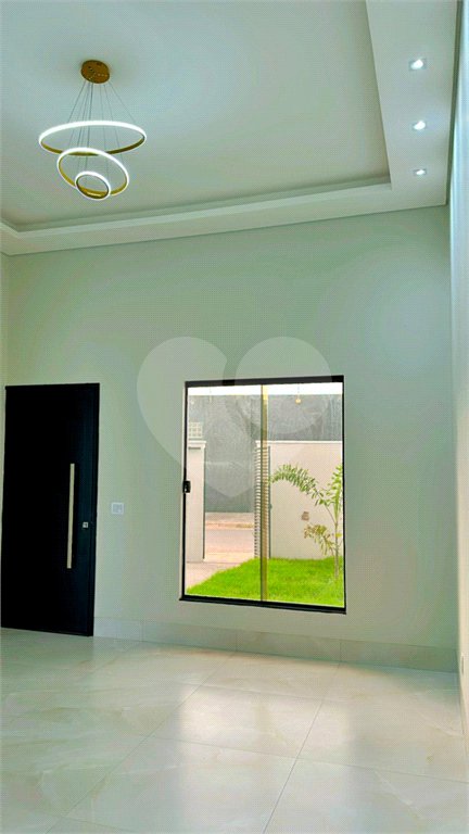 Casa à venda com 3 quartos, sendo 1 suíte, em Jardim das Palmeiras, Cuiabá, MT