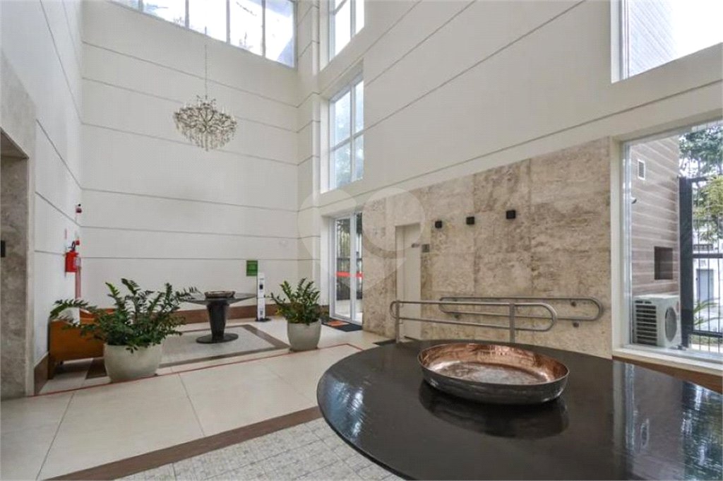 Apartamento à venda com 2 quartos em Aclimação, São Paulo, SP