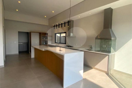 Casa à venda com 4 suítes no condomínio Campo de Toscana, Vinhedo - SP