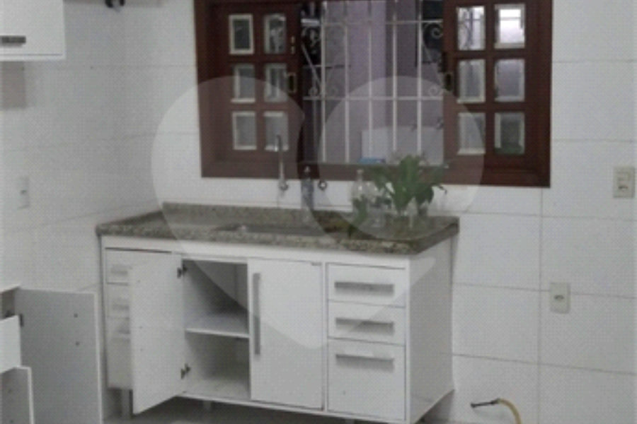 Sobrado à venda com 2 quartos em Tremembé, São Paulo, SP