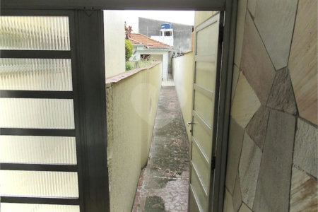 Sobrado à venda com 3 quartos, sendo 1 suíte, em Vila Moraes, São Paulo, SP