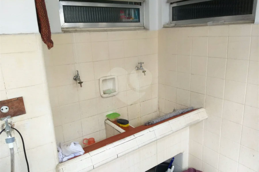 Apartamento de 4 quartos (1 suíte), à venda no Paraíso