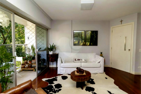 Apartamento à venda com 3 quartos, sendo 2 suítes,  em Pinheiros, São Paulo, SP