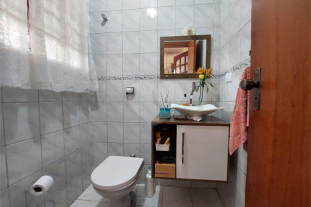 Sobrado à venda com 3 quartos, sendo 1 suíte, em Parque São Domingos, São Paulo, SP