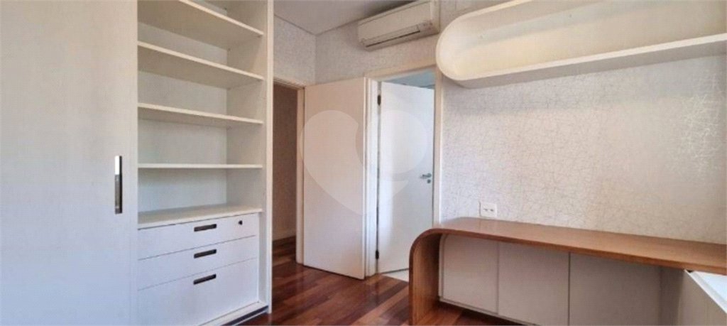 Apartamento à venda com 3 suítes em Vila Mariana, São Paulo, SP